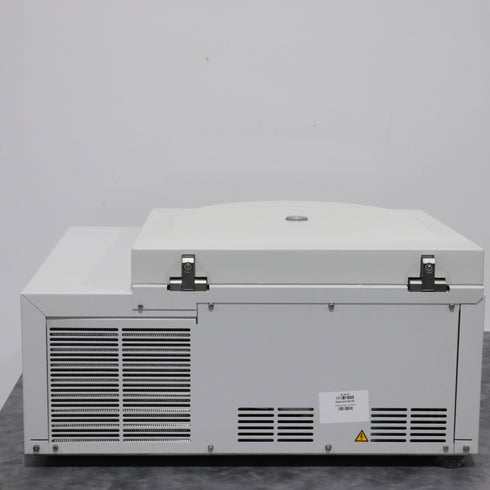 Photo of Eppendorf 5810R Refrigerated Centrifuge For Sale