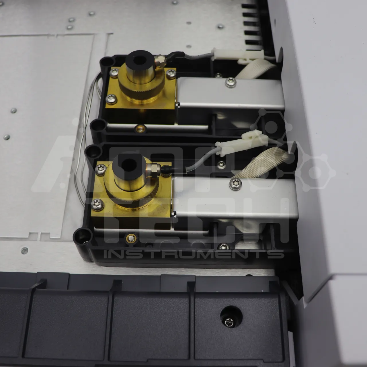 Agilent 8860 GC System with 7693 Autosampler, Dual FID, and Dual S/SL, fully tested and refurbished by Amp Tech Instruments.