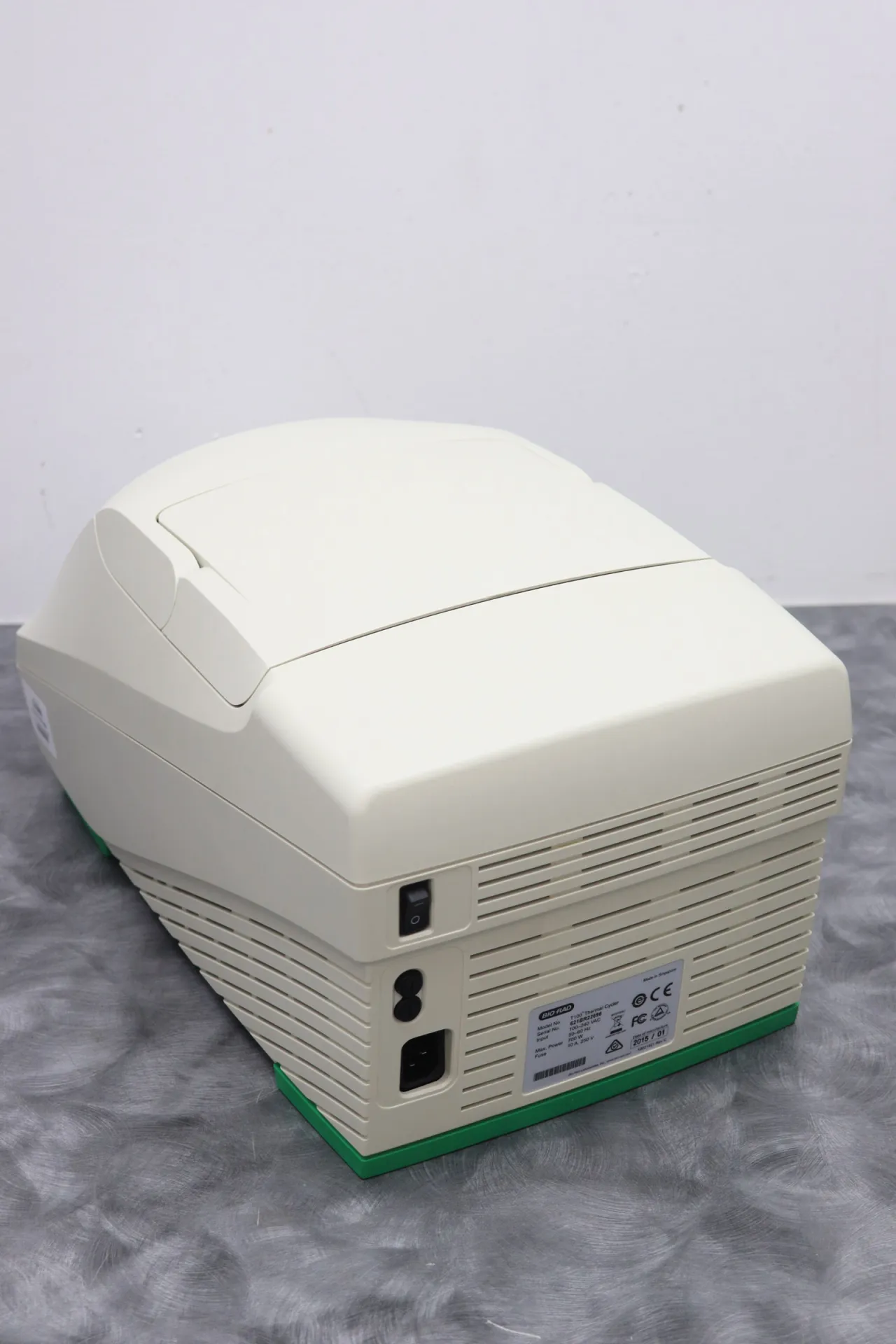 Bio-Rad T100 Thermal Cycler. Price at a fraction of the cost of new systems.