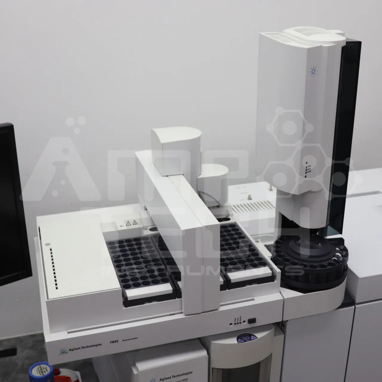 Photo of Used Agilent 7890A 5975C TAD GCMS System w/ 7693 Autosampler For Sale with warranty