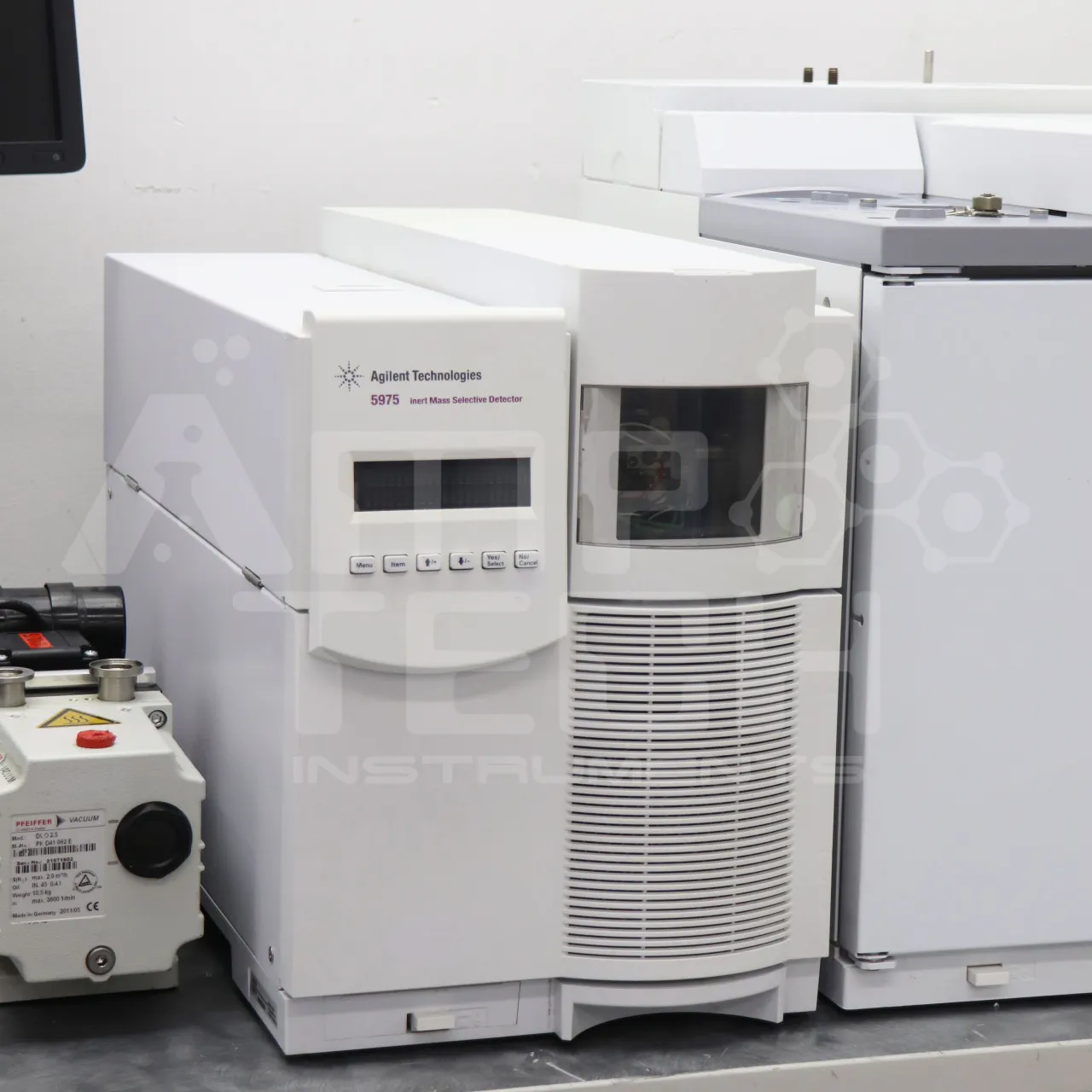 GC Agilent 6890N with 5975 MSD Inert GCMS System, high-quality refurbished laboratory equipment for sale.