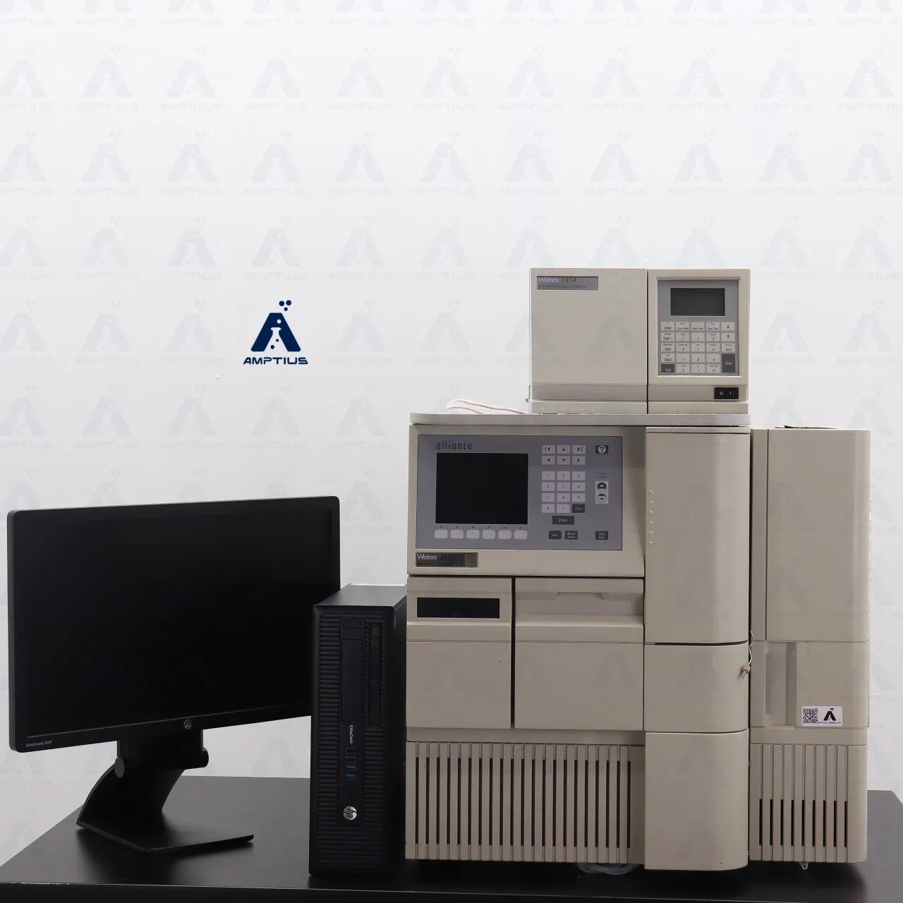 Photo of a refurbished Waters Alliance 2695 HPLC with Waters 2414 RI Detector in excellent working condition.