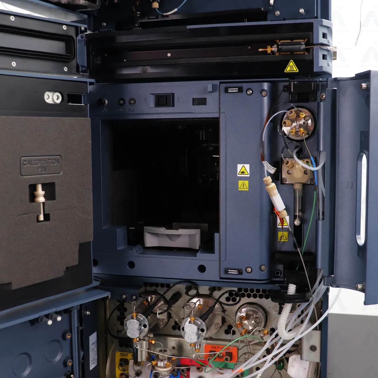 Photo of refurbished Waters ACQUITY H-Class UPLC with PDA Detector, expertly refurbished by Amp Tech in Central Florida.
