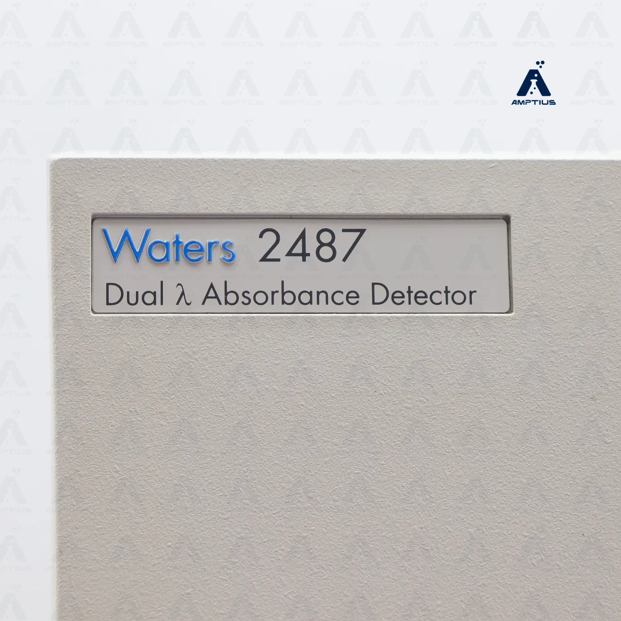 Photo of a Waters 2487 Dual Absorbance UV Detector brand and model plate.